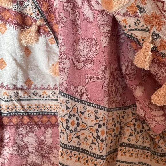 ❤️ 21”PTP M American Eagle boho blouse peasant floral embroidered look - Picture 4 of 8